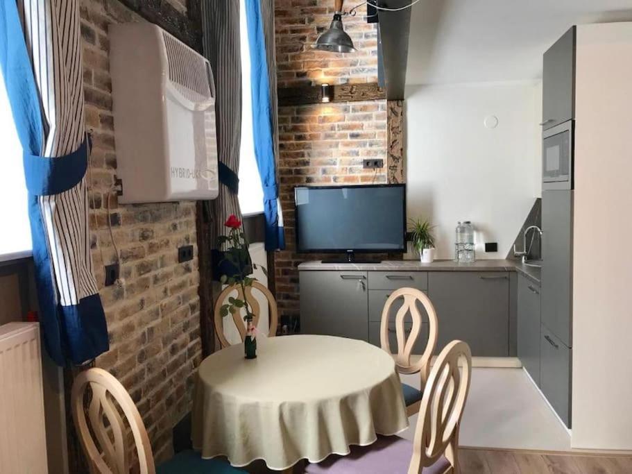 タリンCharming Loft Near Old Townアパートメント エクステリア 写真